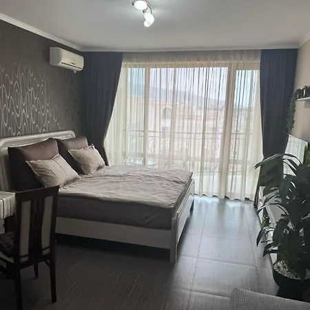 Lovely With Sea View Grand 圣弗拉斯