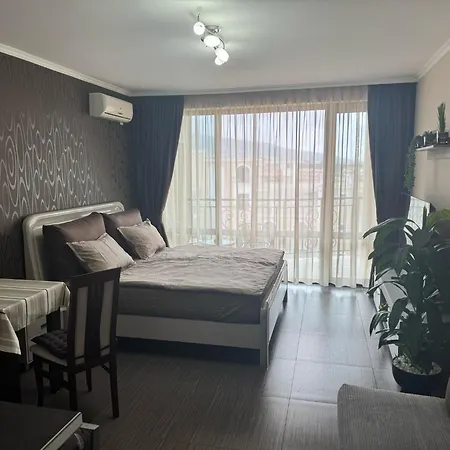 Lovely With Sea View Grand * 圣弗拉斯